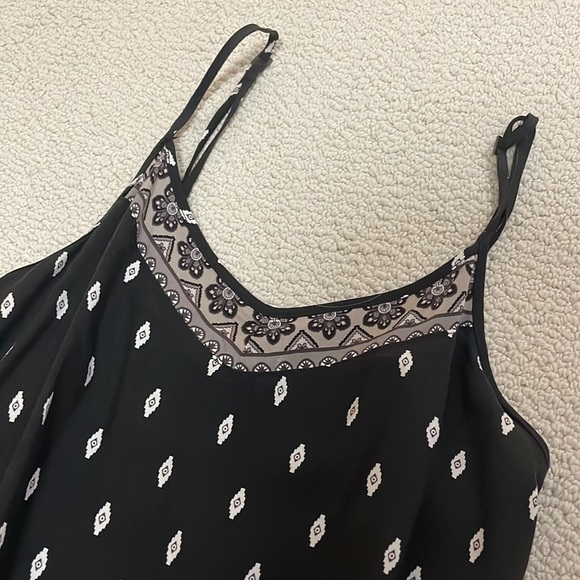 GARAGE | Cute Summer Jumpsuit Romper - Picture 2 of 6